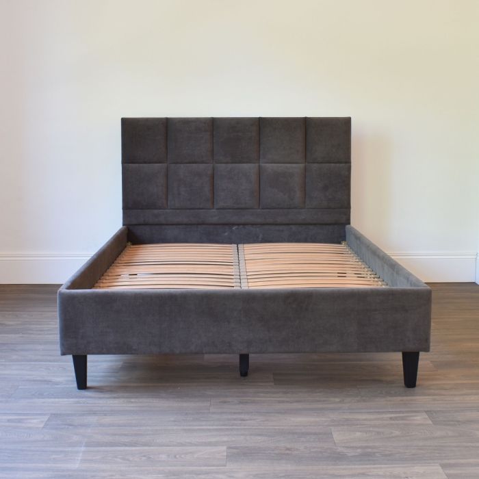 Napa King size Bed in Cotton Blend Chocolate - Outlet