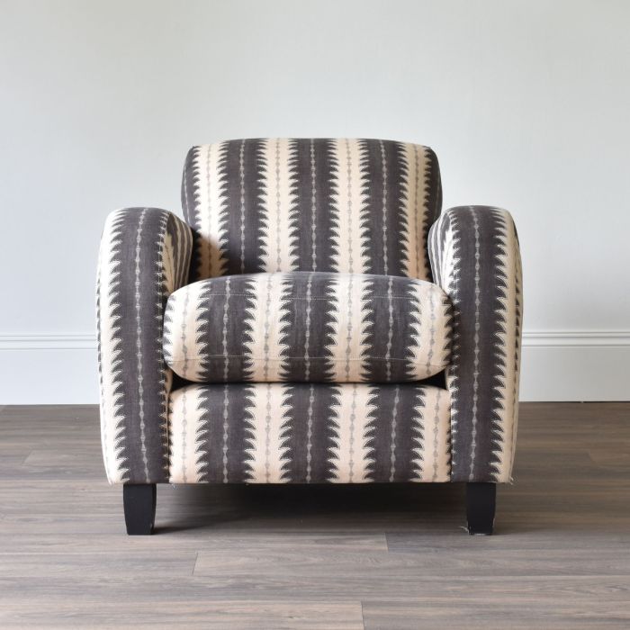 Florence Armchair in Linen Soot - Outlet