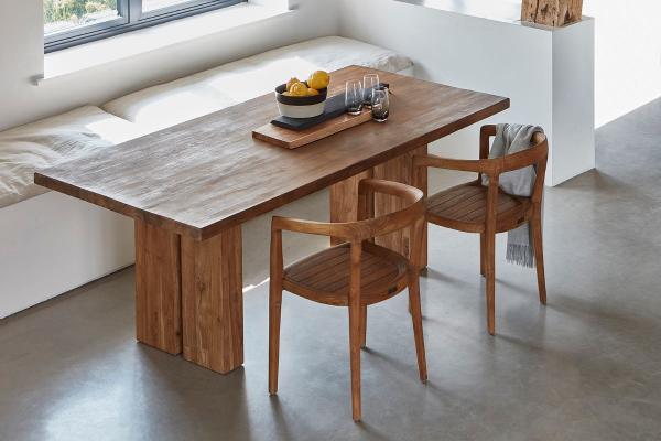 How to choose a dining table: A Buying Guide